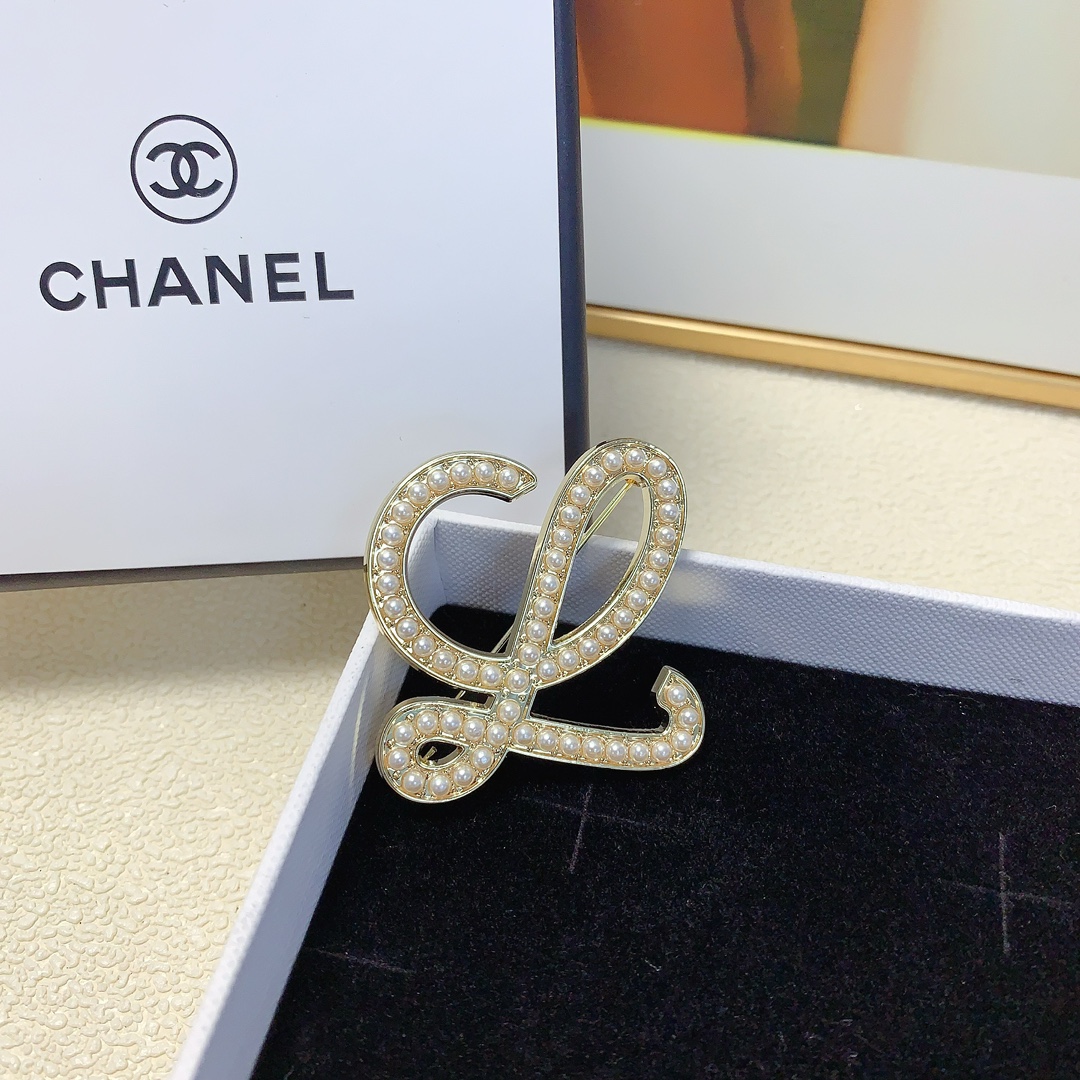 BLB002 Designer Pearl L letter brooch Pins - ccjewelryacc