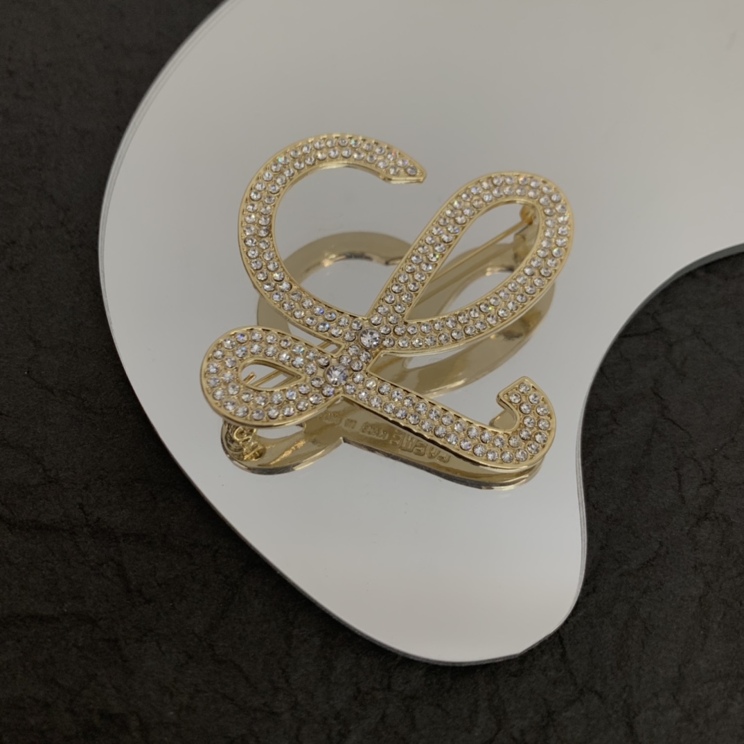 BLB011 Full crystal L letter brooch Pins - ccjewelryacc