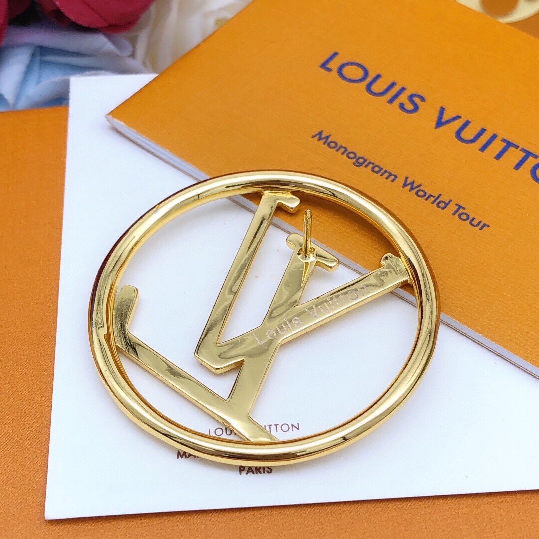 LVB001 VL LOGO BROOCH PIN in Metal - ccjewelryacc