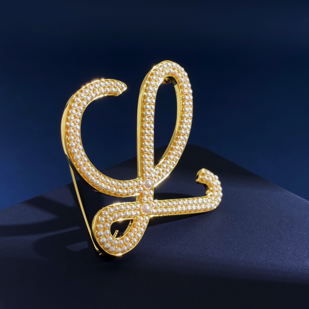 BLB002 Designer Pearl L letter brooch Pins - ccjewelryacc
