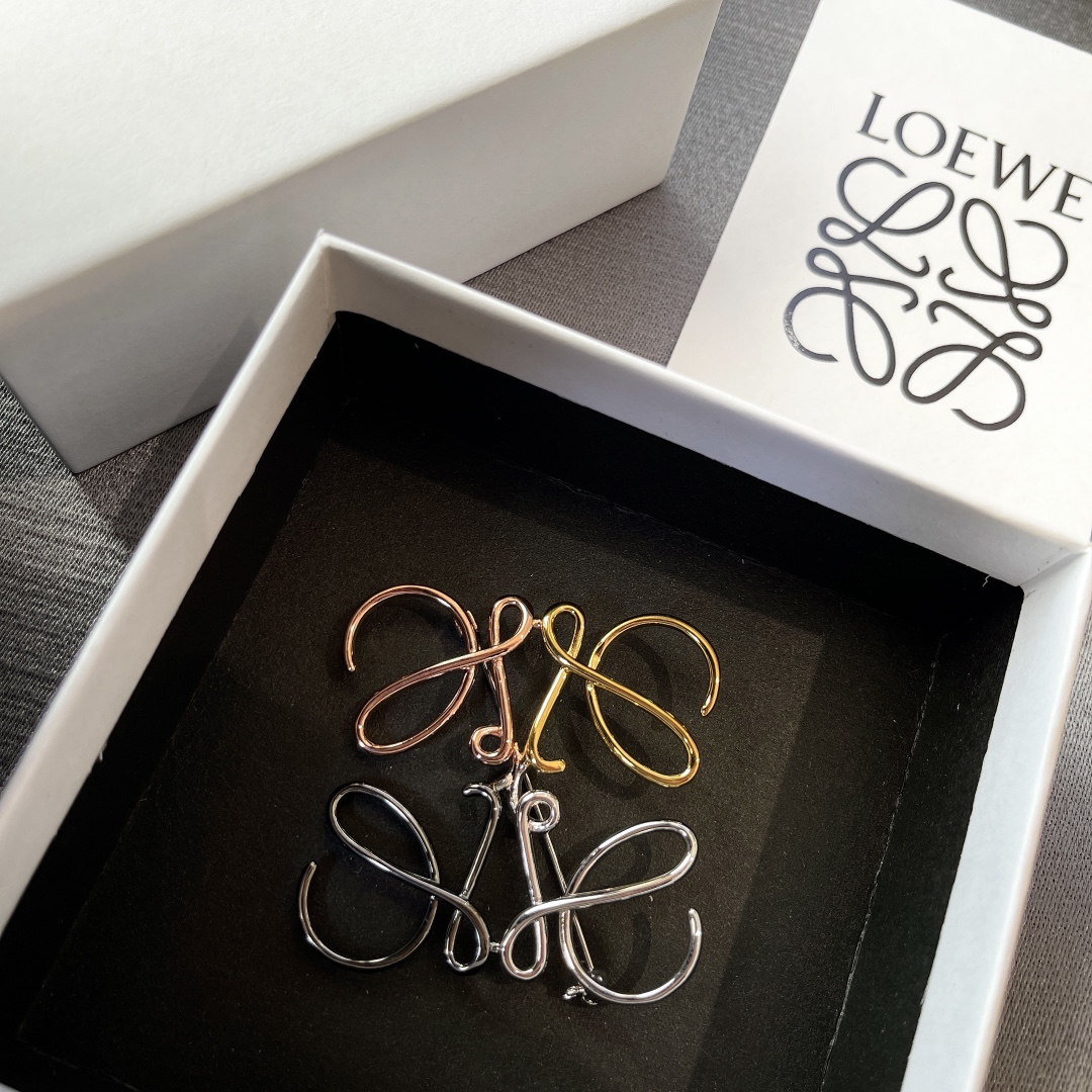 BLB008 Anagram brooch in metal - ccjewelryacc