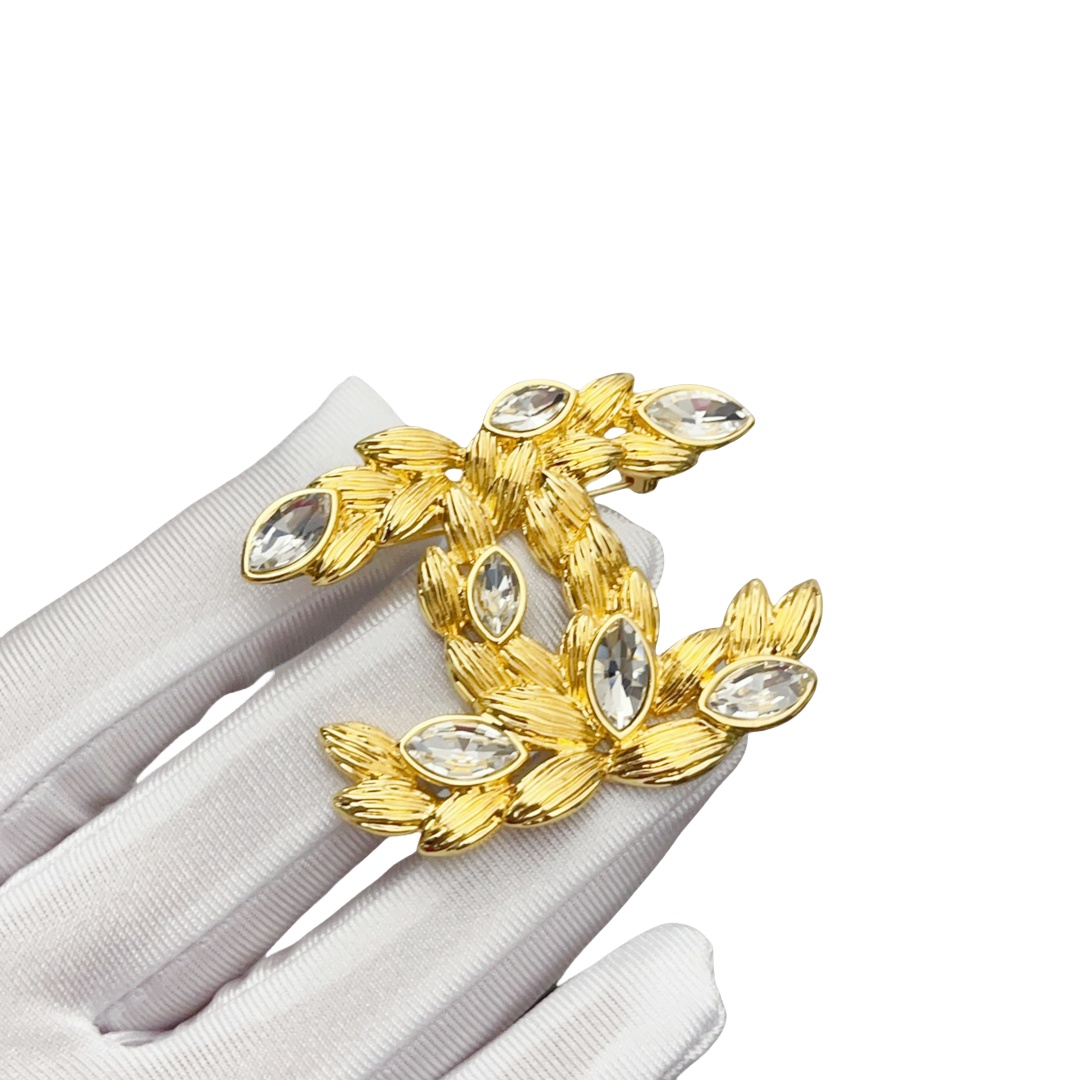 BCB062 Gold  Grain Double C brooch - ccjewelryacc