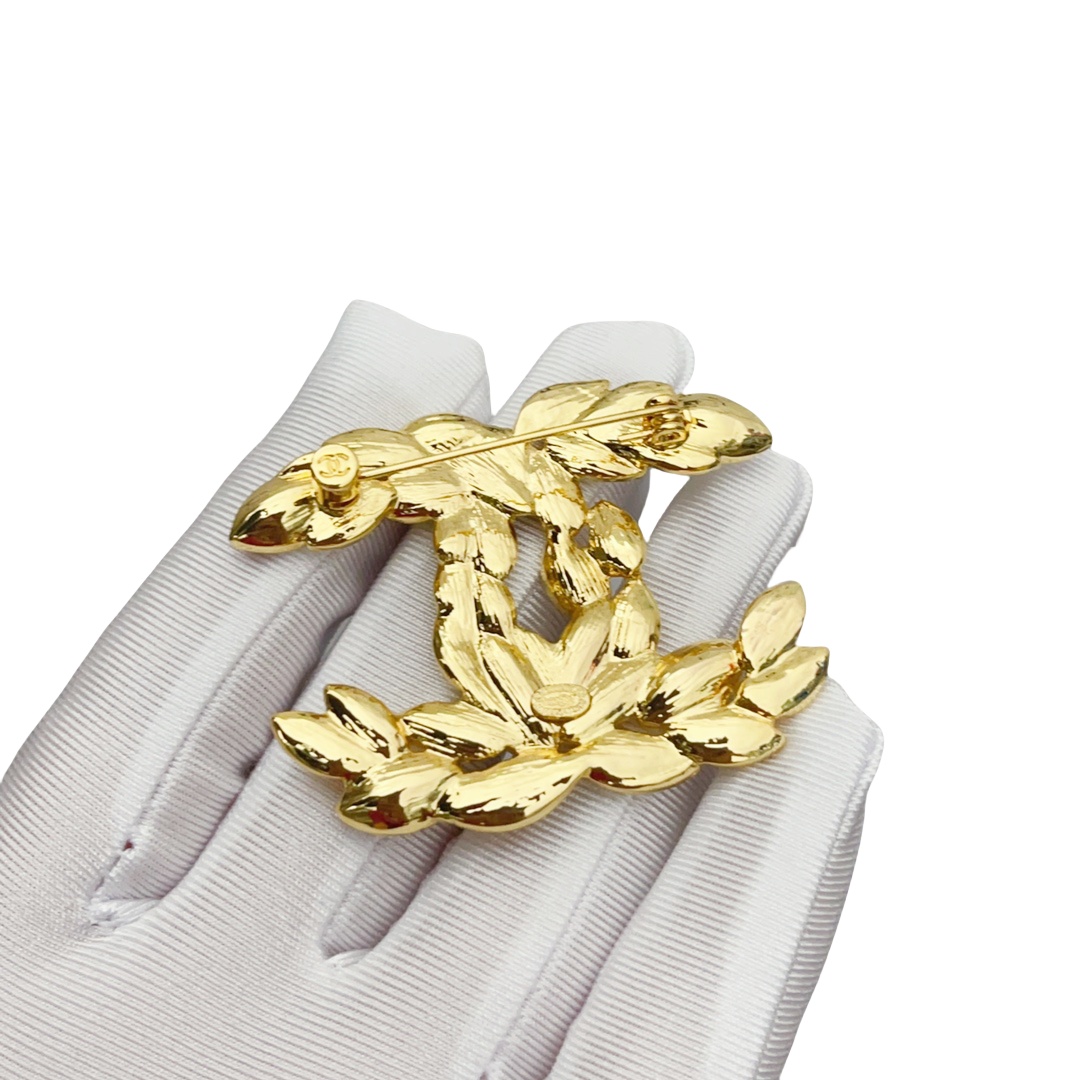 BCB062 Gold  Grain Double C brooch - ccjewelryacc