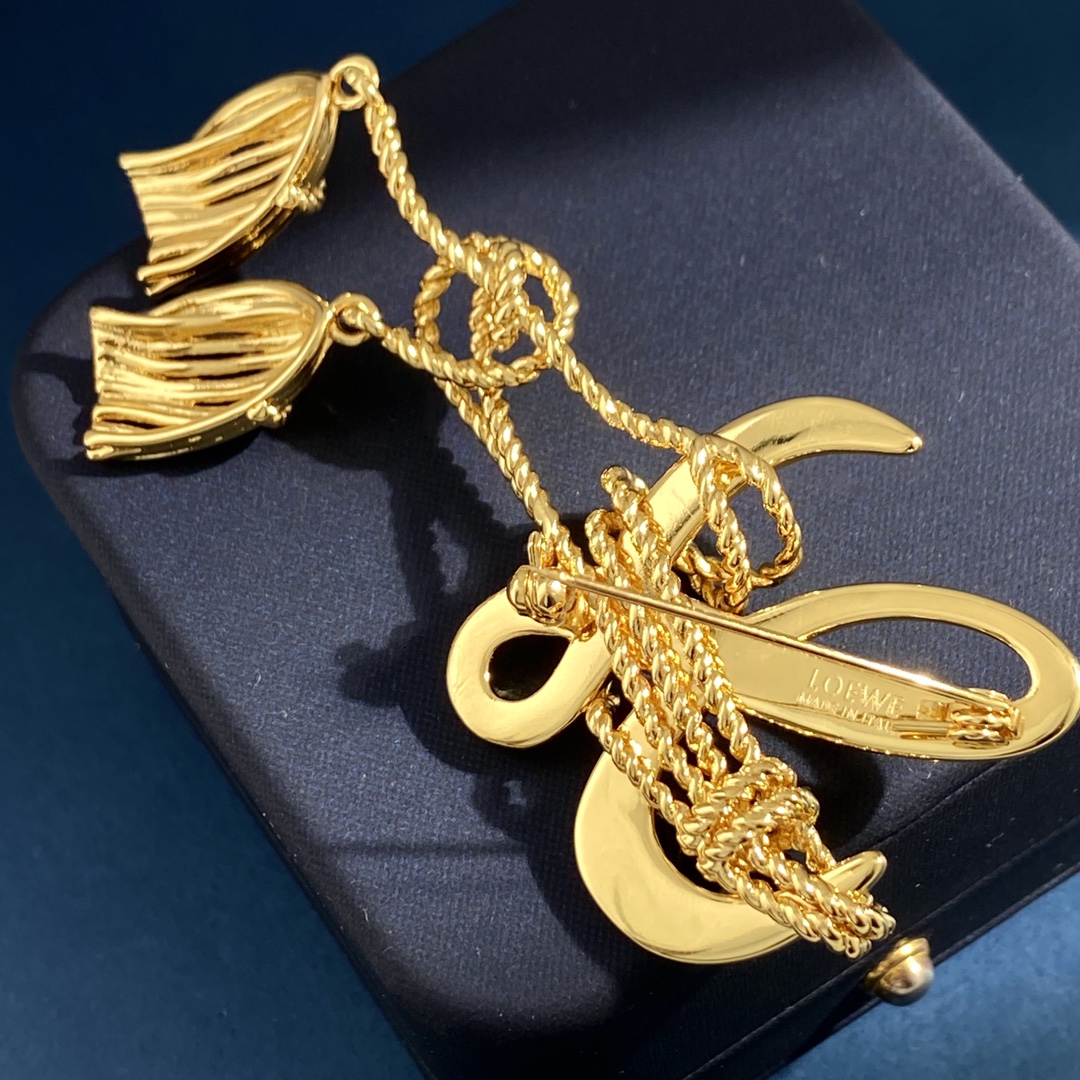 BLB006 Gold plated L Letter brooch pin - ccjewelryacc