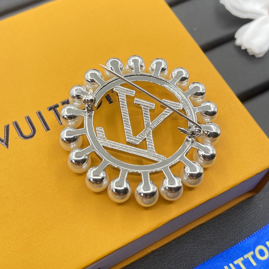 LVB005 Pearl crystal louis lapel pin - ccjewelryacc