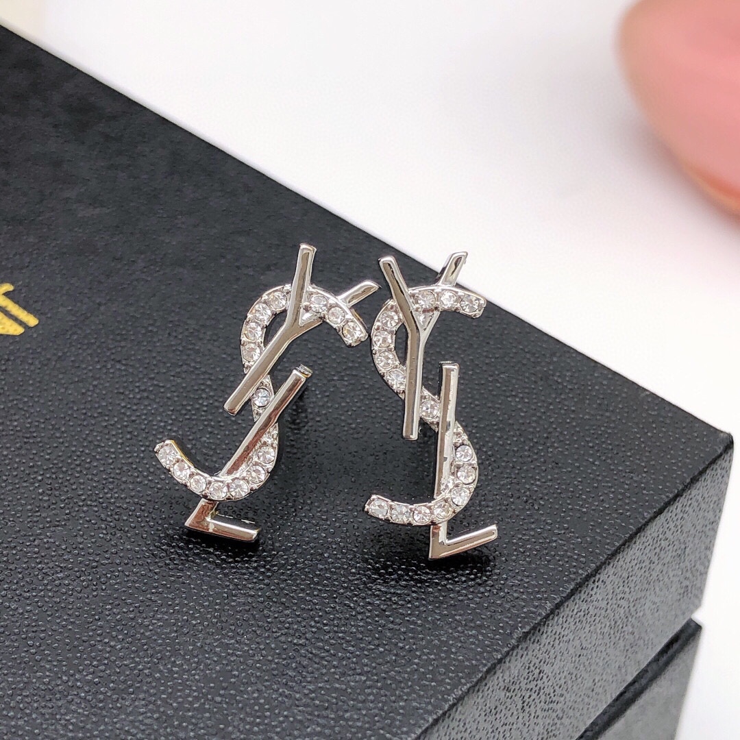 YYE009 YSL Cassandre earring in metal and crystal - ccjewelryacc
