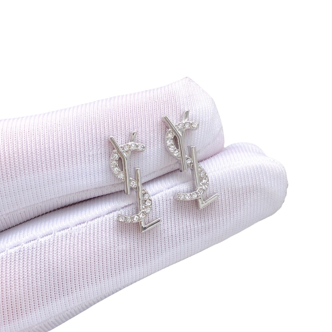 YYE009 YSL Cassandre earring in metal and crystal - ccjewelryacc