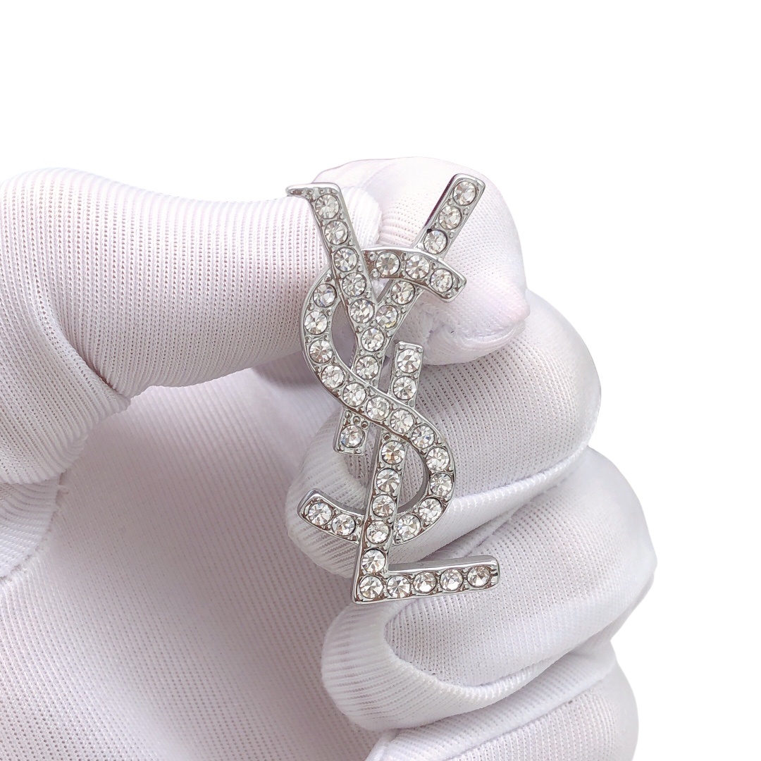 YYE085 CASSANDRE stud earring in gold plated and crystal - ccjewelryacc