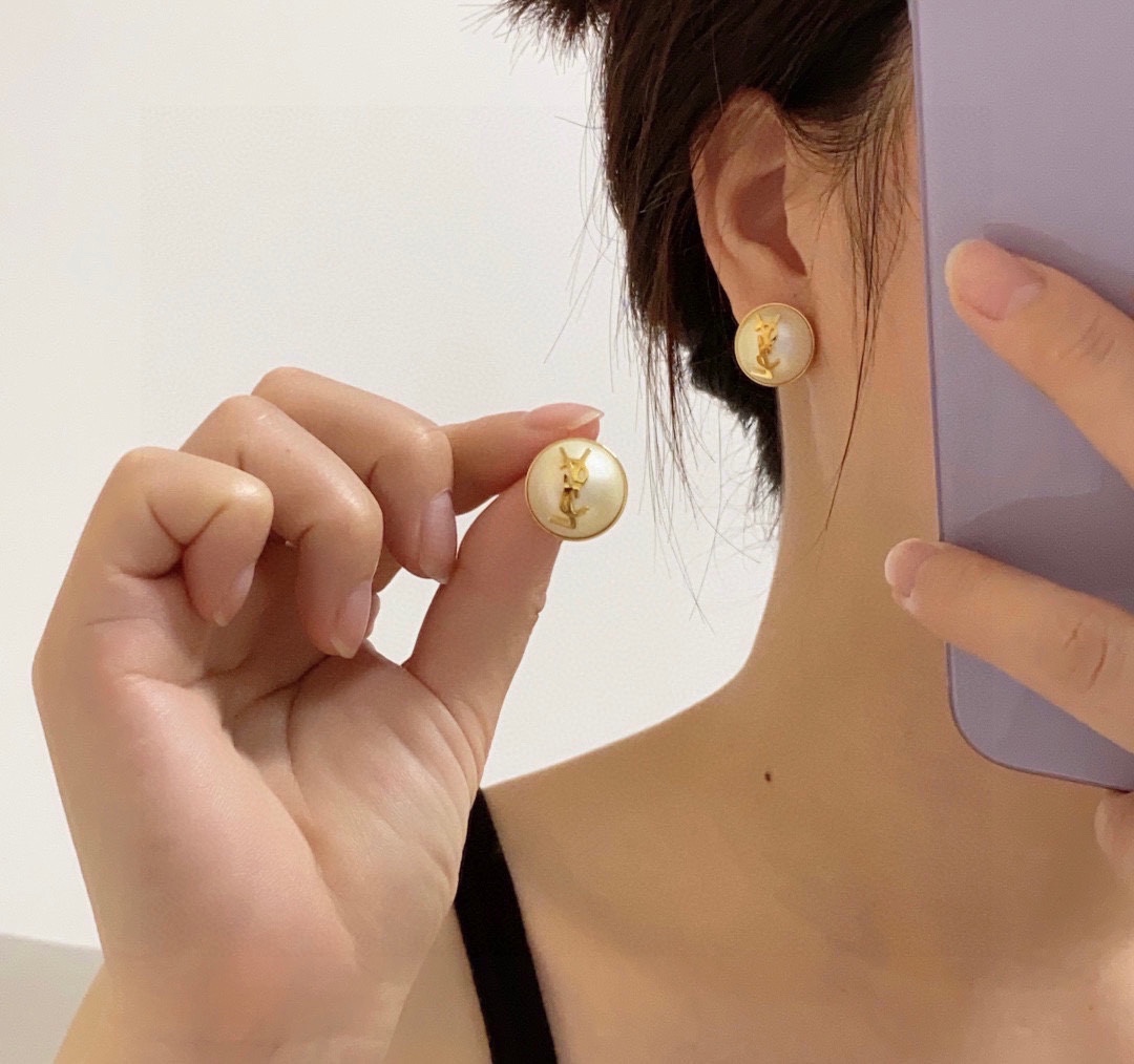YYE023 YVES Resin pearl stud earring - ccjewelryacc