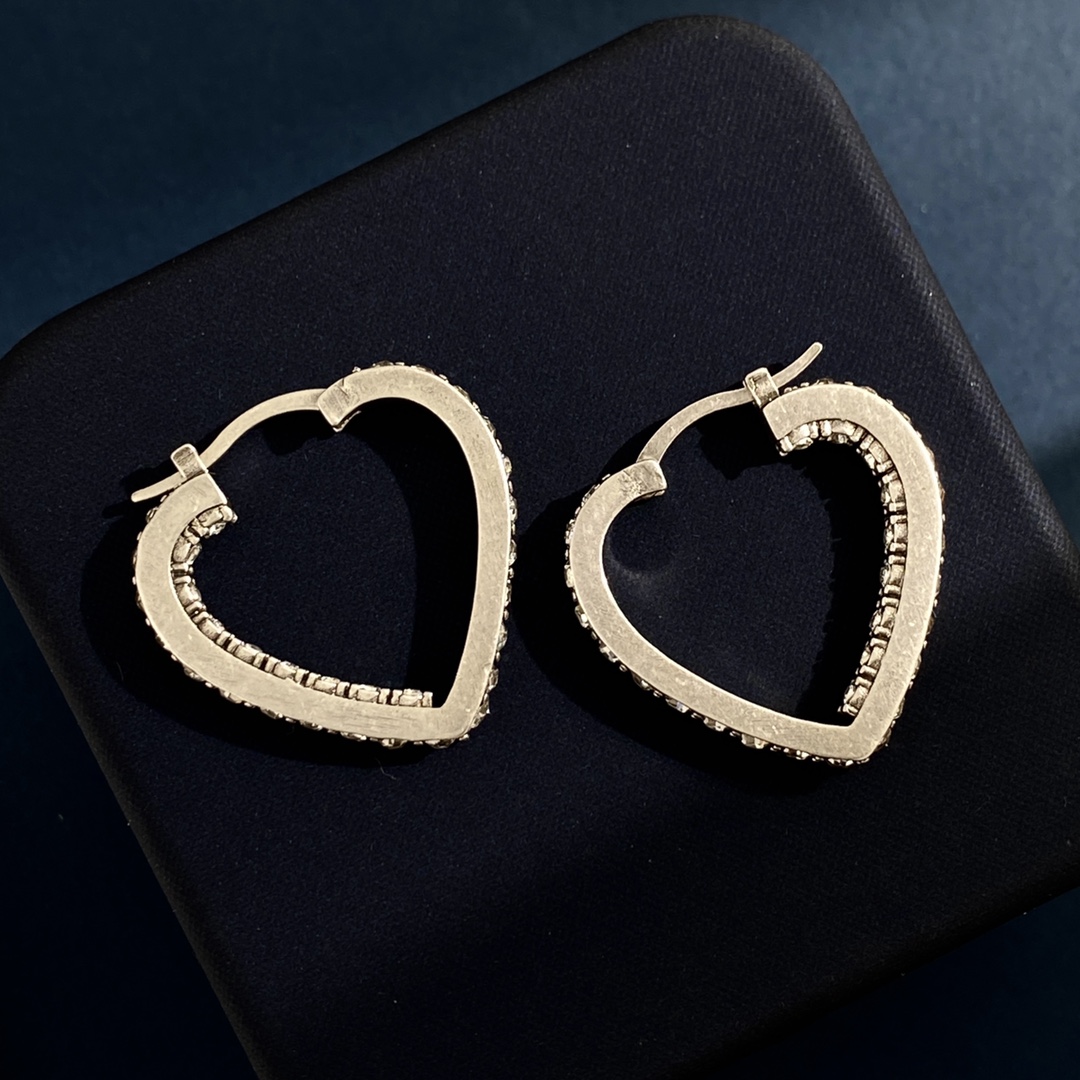 YYE045 YVES Heart hook earring - ccjewelryacc