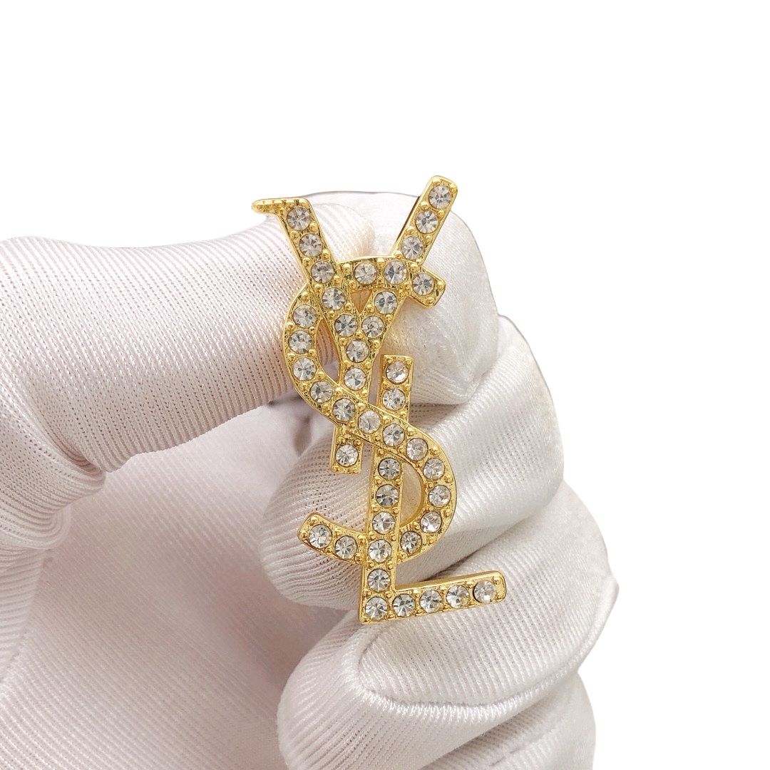 YYE085 CASSANDRE stud earring in gold plated and crystal - ccjewelryacc