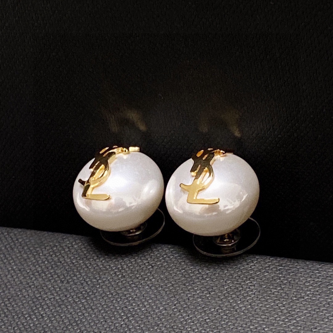 YYE056 YVES Round resin pearl stud earring - ccjewelryacc