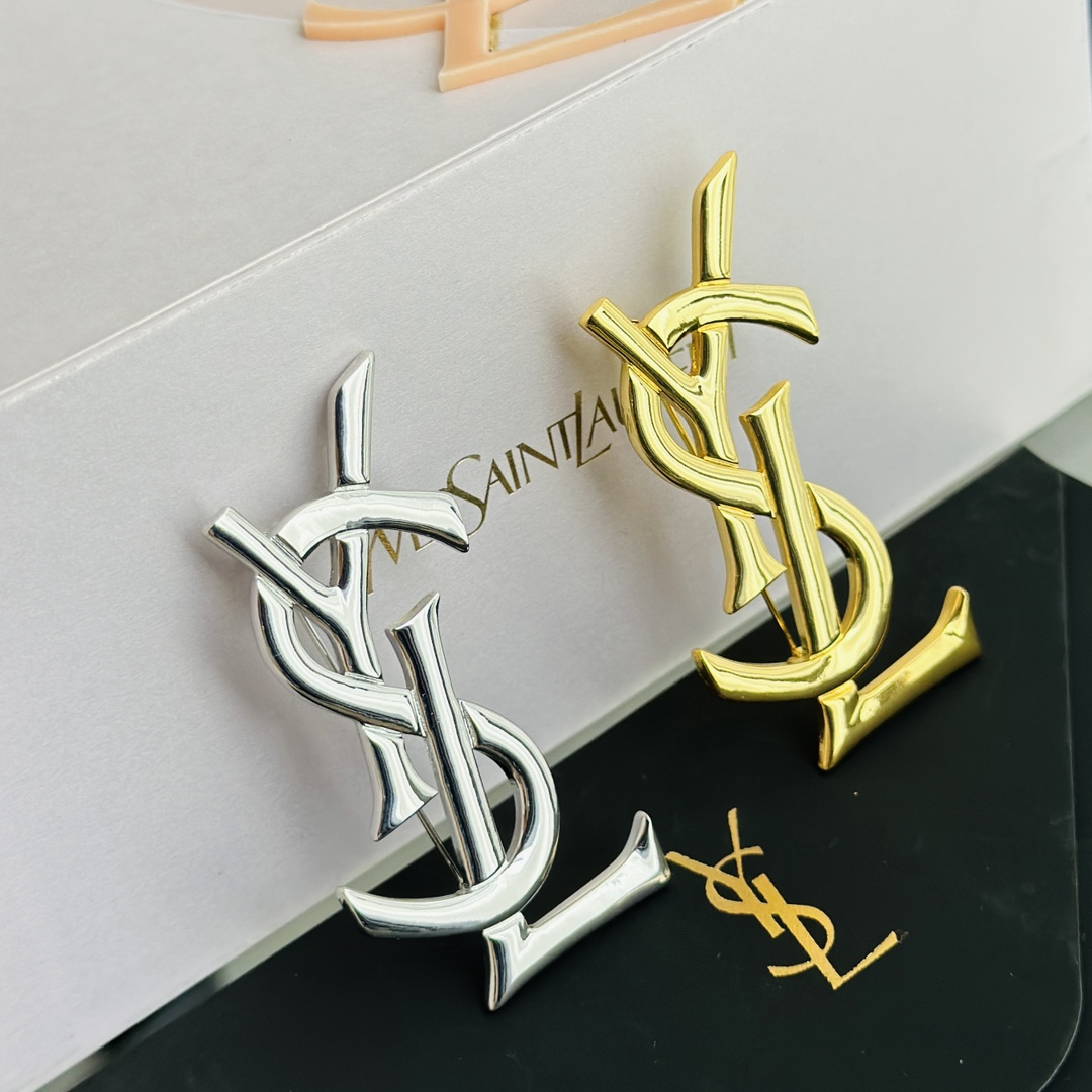 BYB053 YVES LSY LOGO Brooch pin in metal - ccjewelryacc