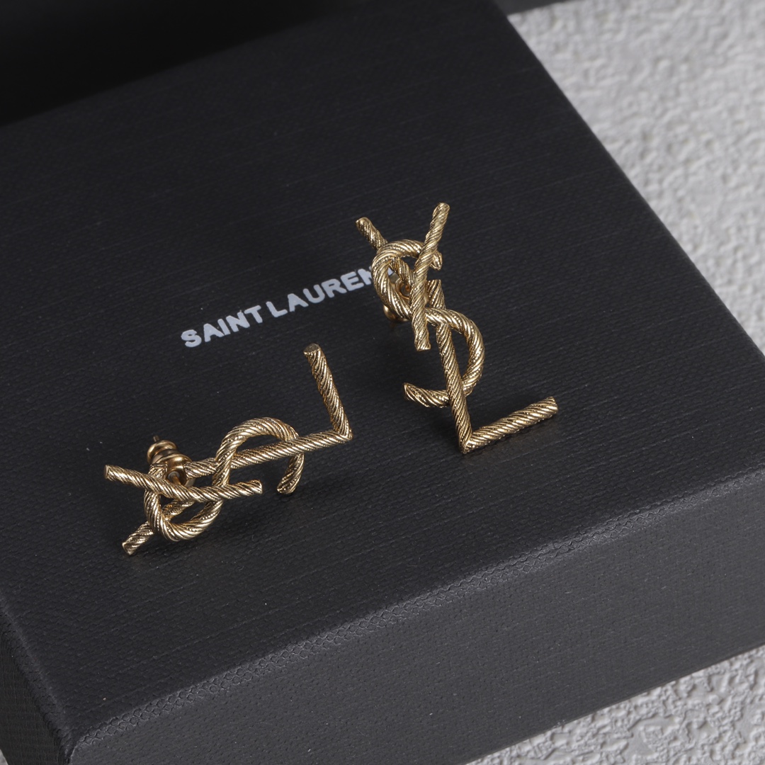 YYE068  LE CASSANDRE Metal Stud earring - ccjewelryacc