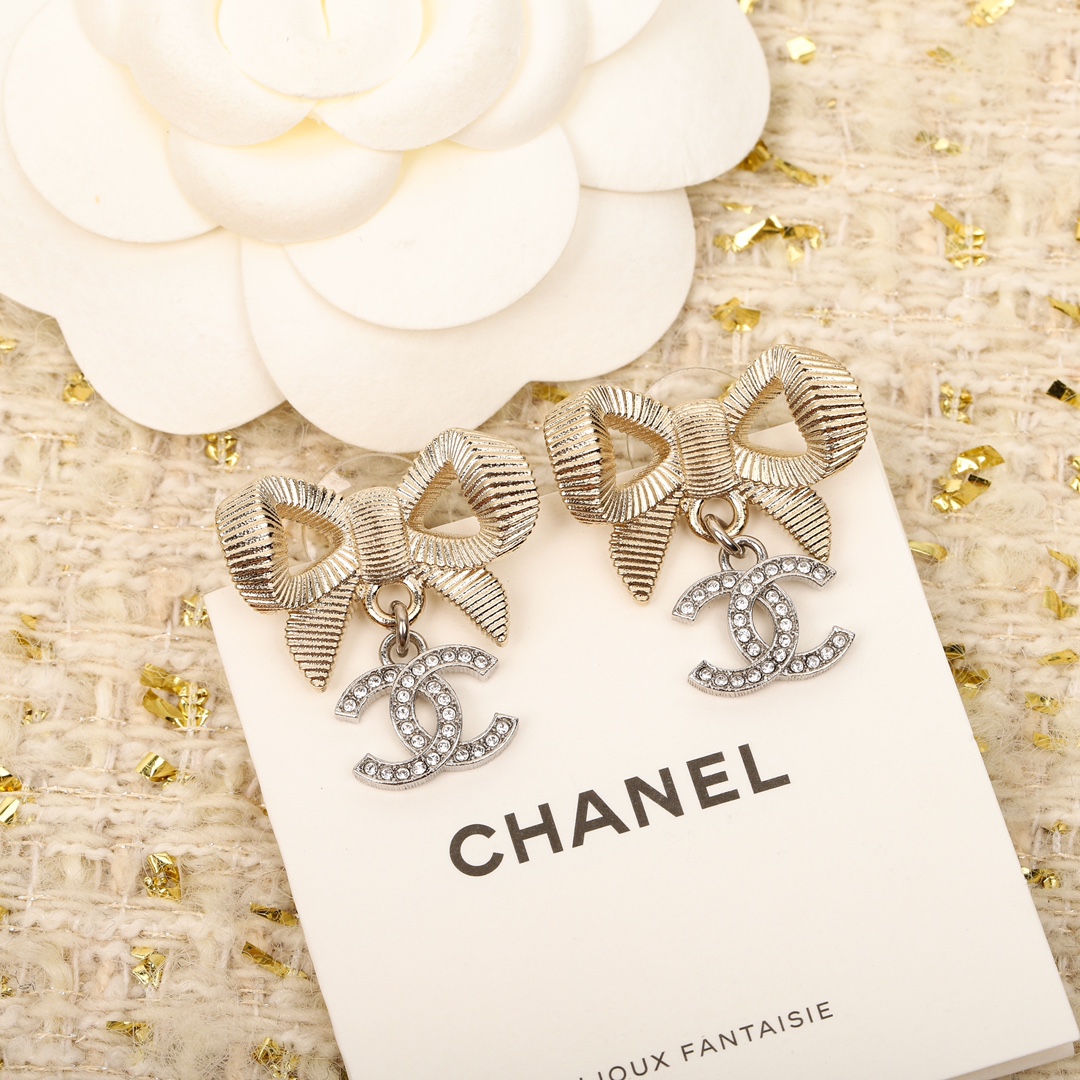 CCE885 24K Champagne gold bow with cc logo stud earring - ccjewelryacc