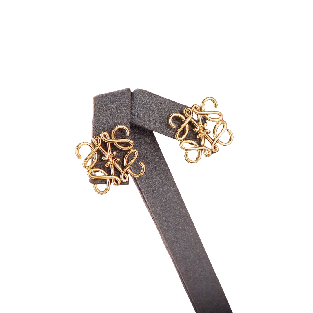 LWE011 LOEWI Anagram LOGO stud earring in metal gold plated - ccjewelryacc