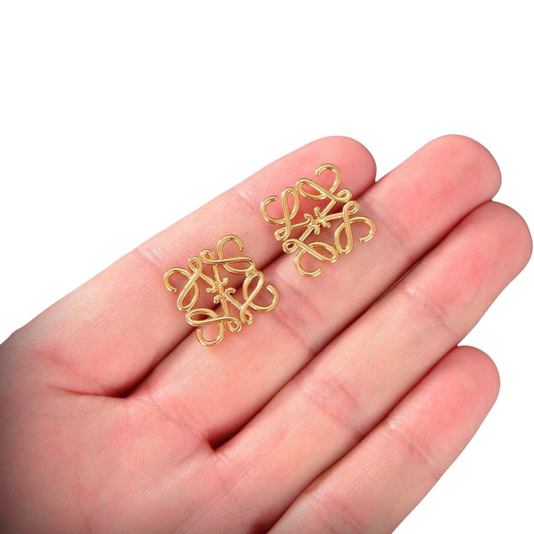 LWE011 LOEWI Anagram LOGO stud earring in metal gold plated - ccjewelryacc