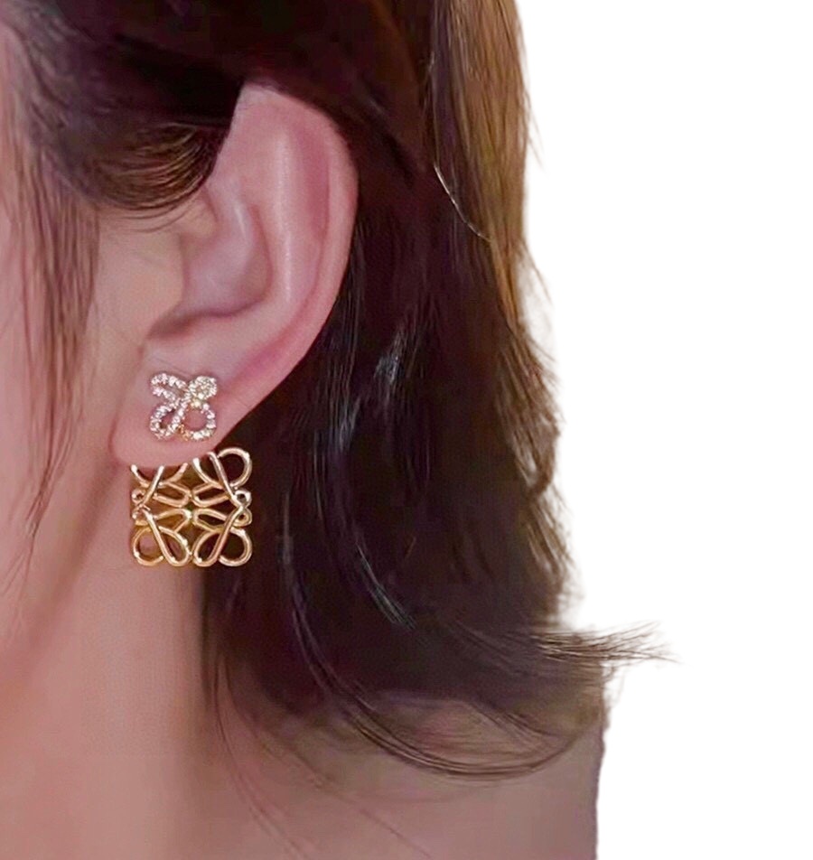 LWE018 Loewi Anagram stud earring in metal and crystal - ccjewelryacc