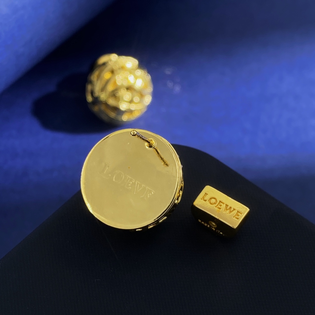 LWE017 Loewi tetherball stud earrings in metal - ccjewelryacc