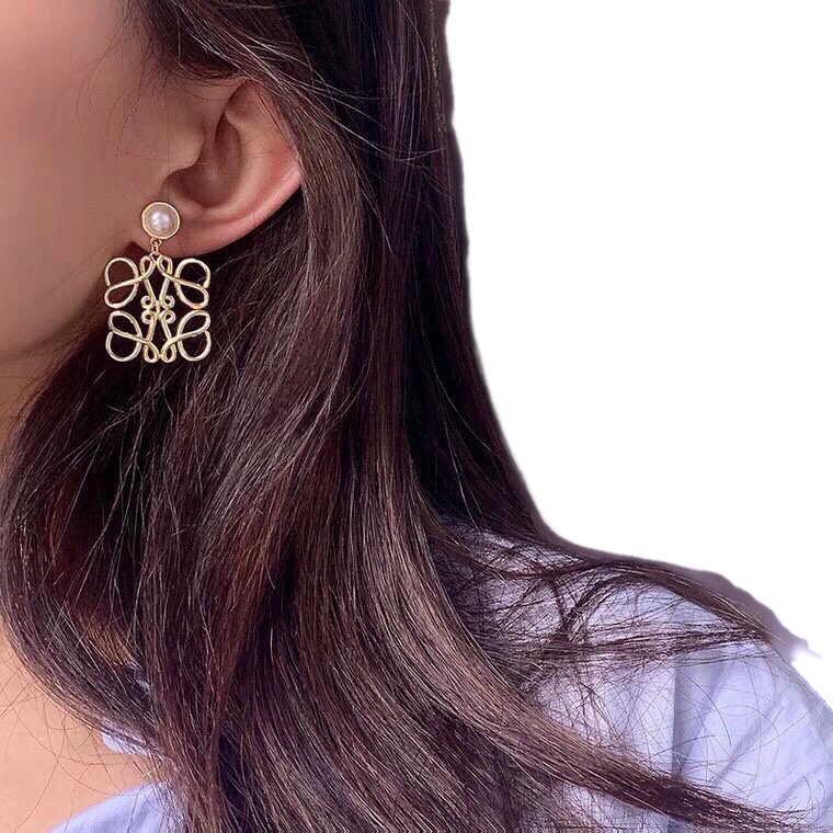 LWE009 Loewi Anagram drop earring in metal - ccjewelryacc