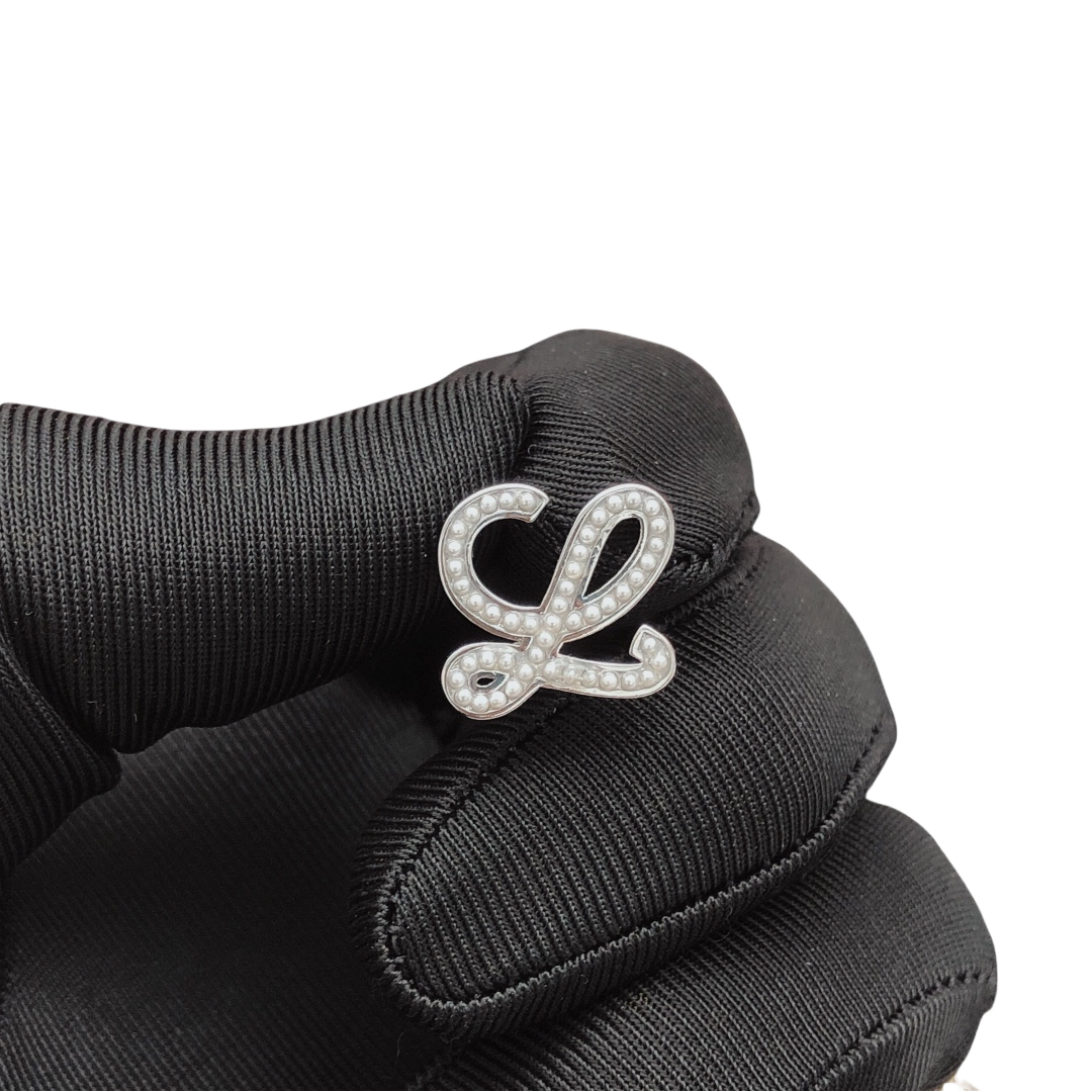 LWE007 Loewi Pearl Embellished L letter Stud Earrings In Metal - ccjewelryacc