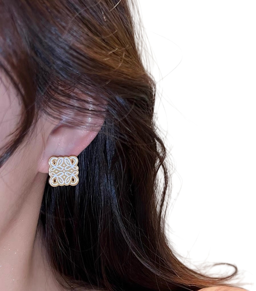 LWE055 Loewi Anagram logo Stud earring - ccjewelryacc