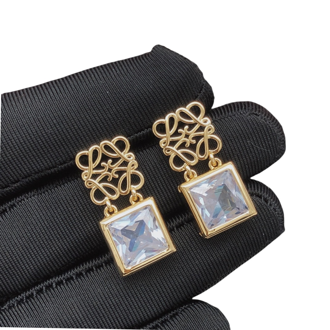 LWE012 Loewi Anagram Pebble with rhinestone stud earring - ccjewelryacc