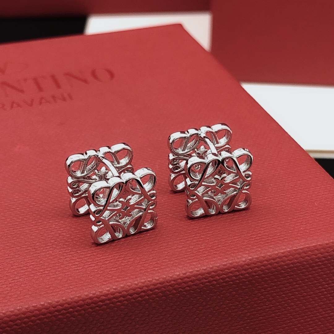 LWE028 LOEWI Anagram gold-plated earrings clip - ccjewelryacc