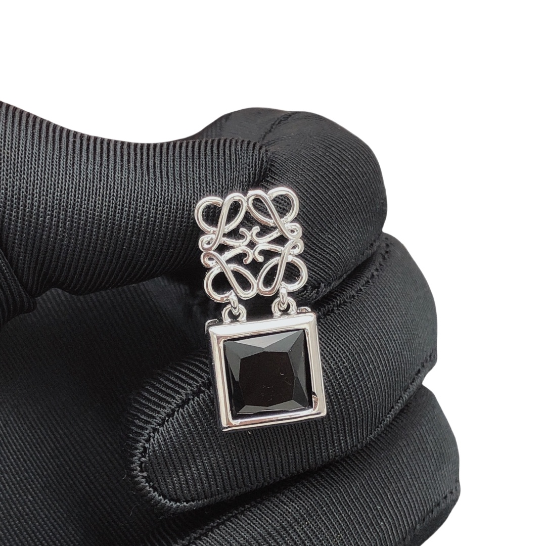 LWE012 Loewi Anagram Pebble with rhinestone stud earring - ccjewelryacc