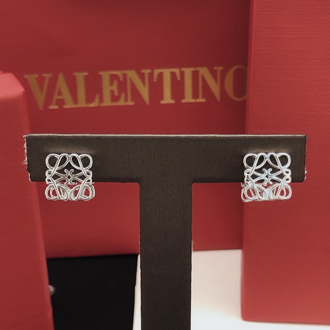 LWE028 LOEWI Anagram gold-plated earrings clip - ccjewelryacc