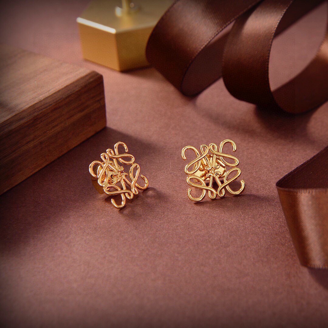 LWE011 LOEWI Anagram LOGO stud earring in metal gold plated - ccjewelryacc