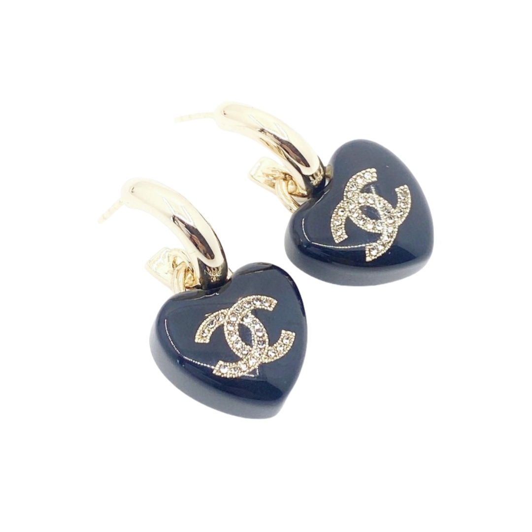 CCE100 Black heart CC hook earring - ccjewelryacc