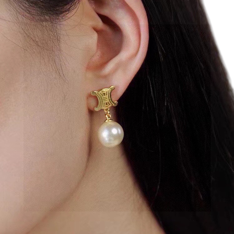 CLE038 Act de Triomphe pearl drop earring in metal and pearl - ccjewelryacc