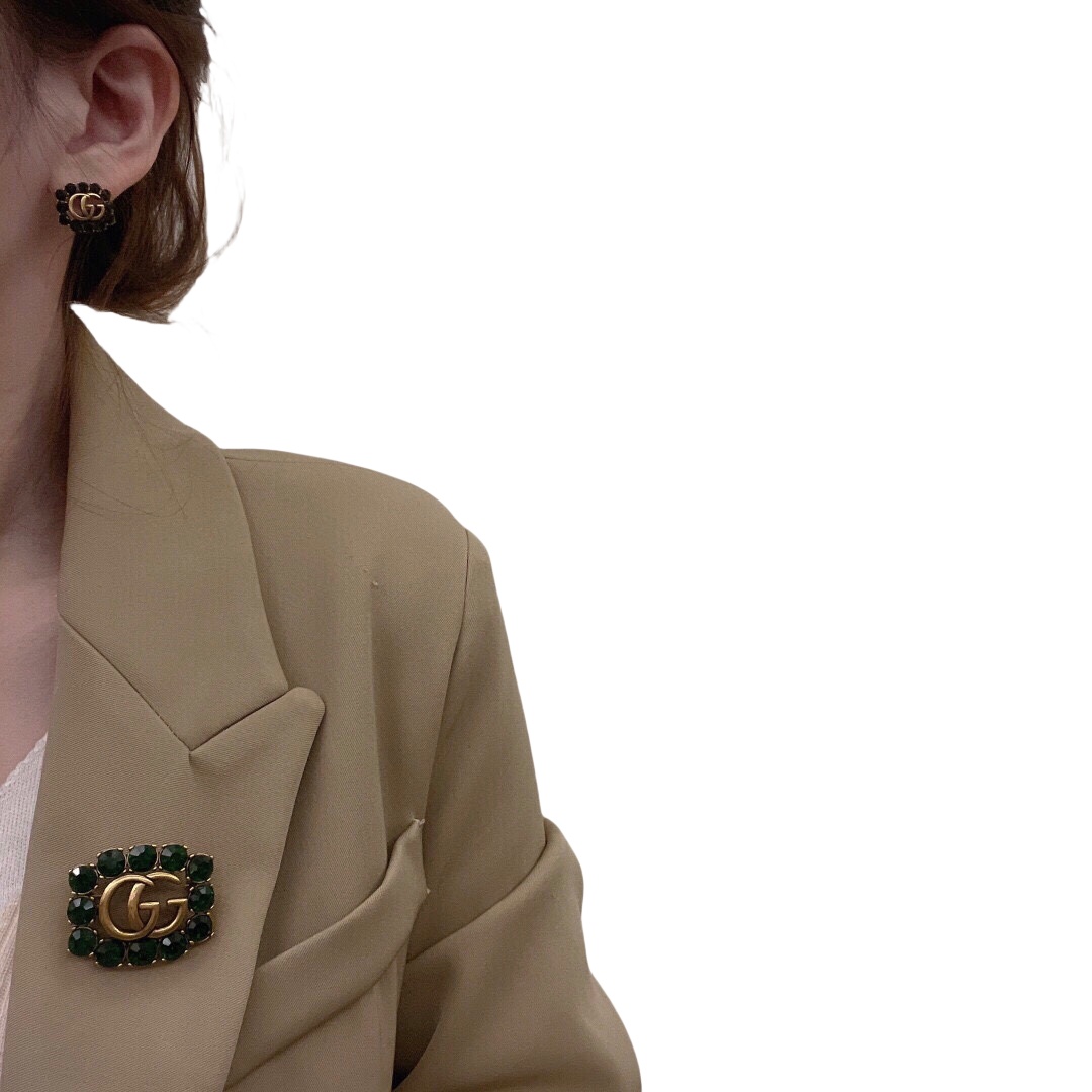 GGE014 GG Logo stud earring in metal and crystal - ccjewelryacc