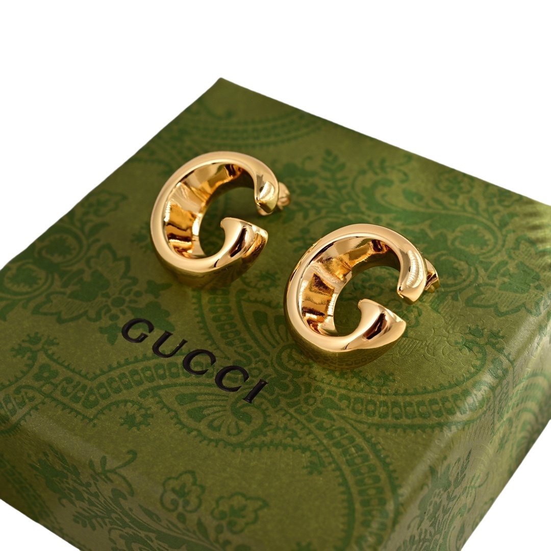 GGE027 GG Logo stud earring in metal - ccjewelryacc