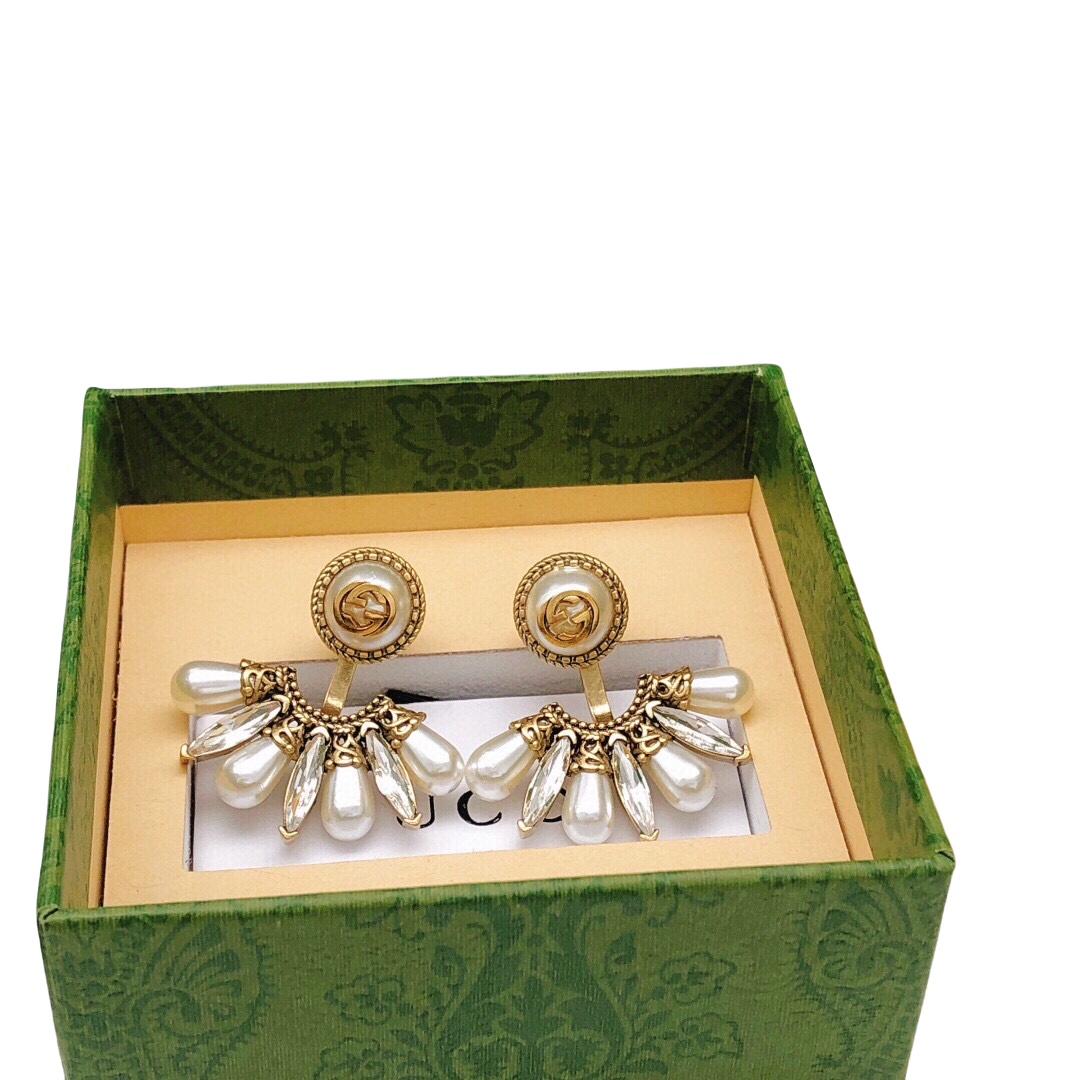 GGE040 GG Fan shape stud earring with diamond - ccjewelryacc