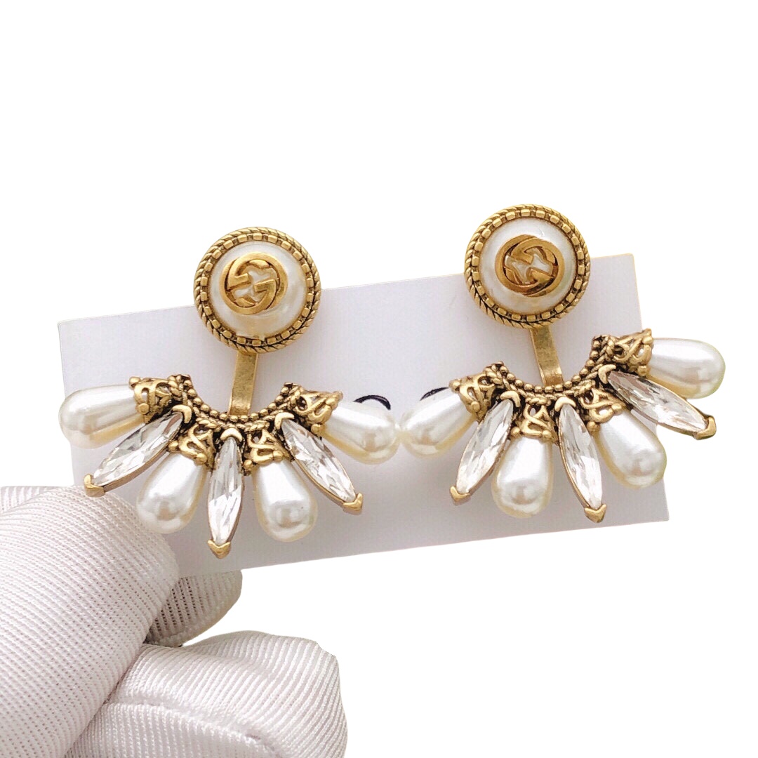 GGE040 GG Fan shape stud earring with diamond - ccjewelryacc
