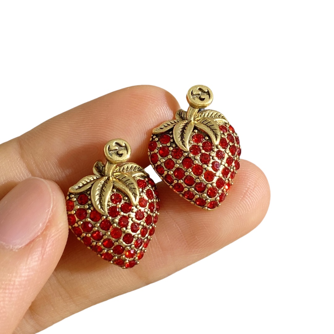 GGE057 Vintage GG crystal strawberry earrings - ccjewelryacc
