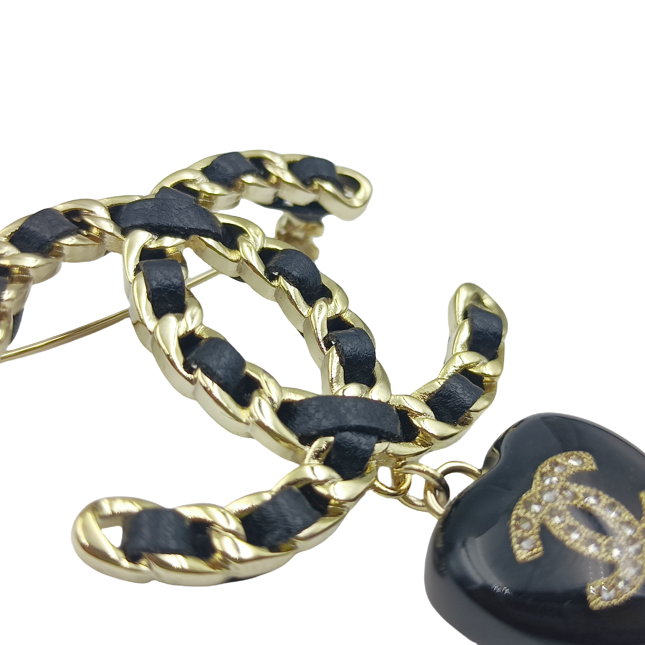 BCB064 Metal leather CC logo and heart pendant brooch pines - ccjewelryacc