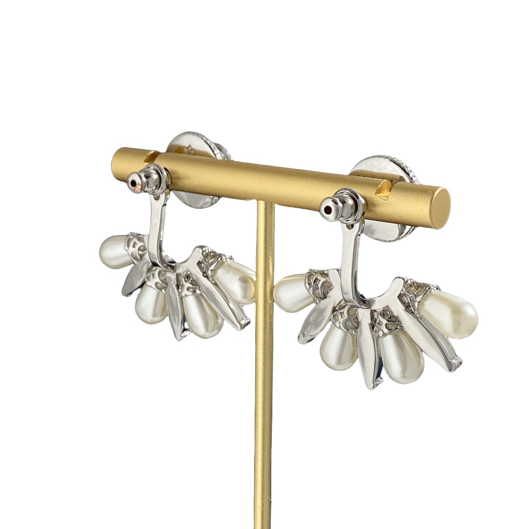 GGE040 GG Fan shape stud earring with diamond - ccjewelryacc