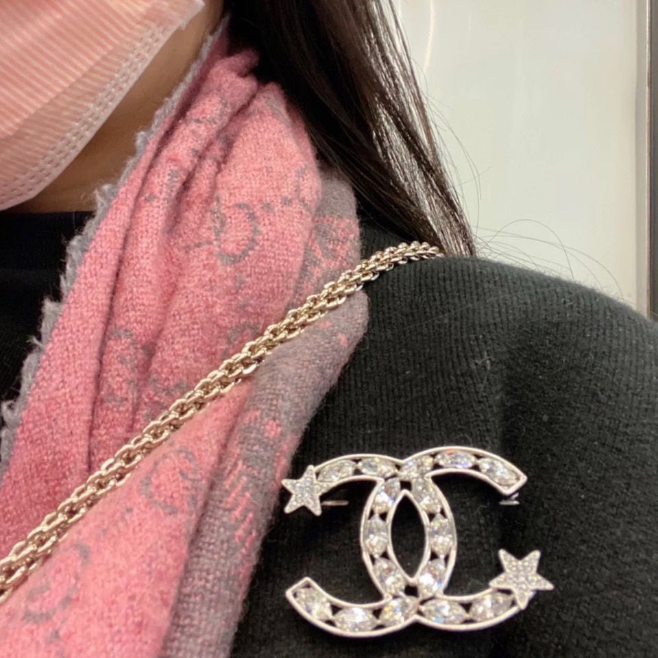 BCB079 Crystal Star and Lemon diamond CC Logo brooch Pin - ccjewelryacc