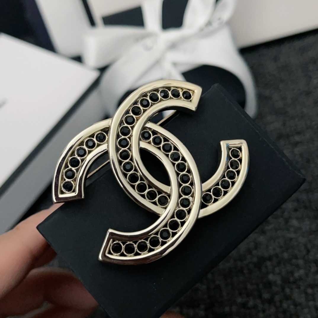 BCB074 CC Crystal brooch pin - ccjewelryacc