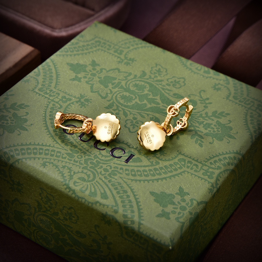 GGE035 GG Logo stud earring in metal and crystal - ccjewelryacc