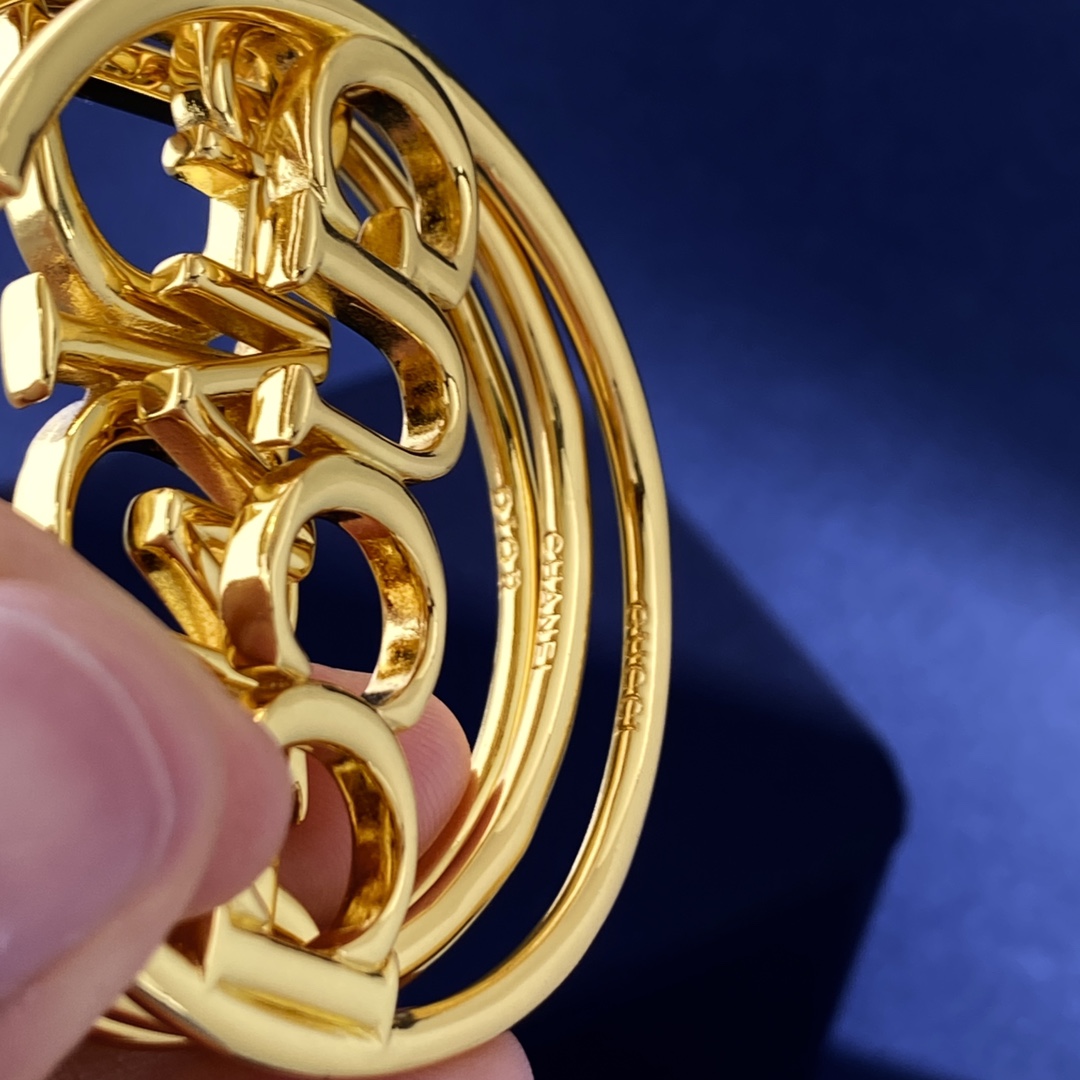 GGE109 GG Hoops earring with gold finish - ccjewelryacc