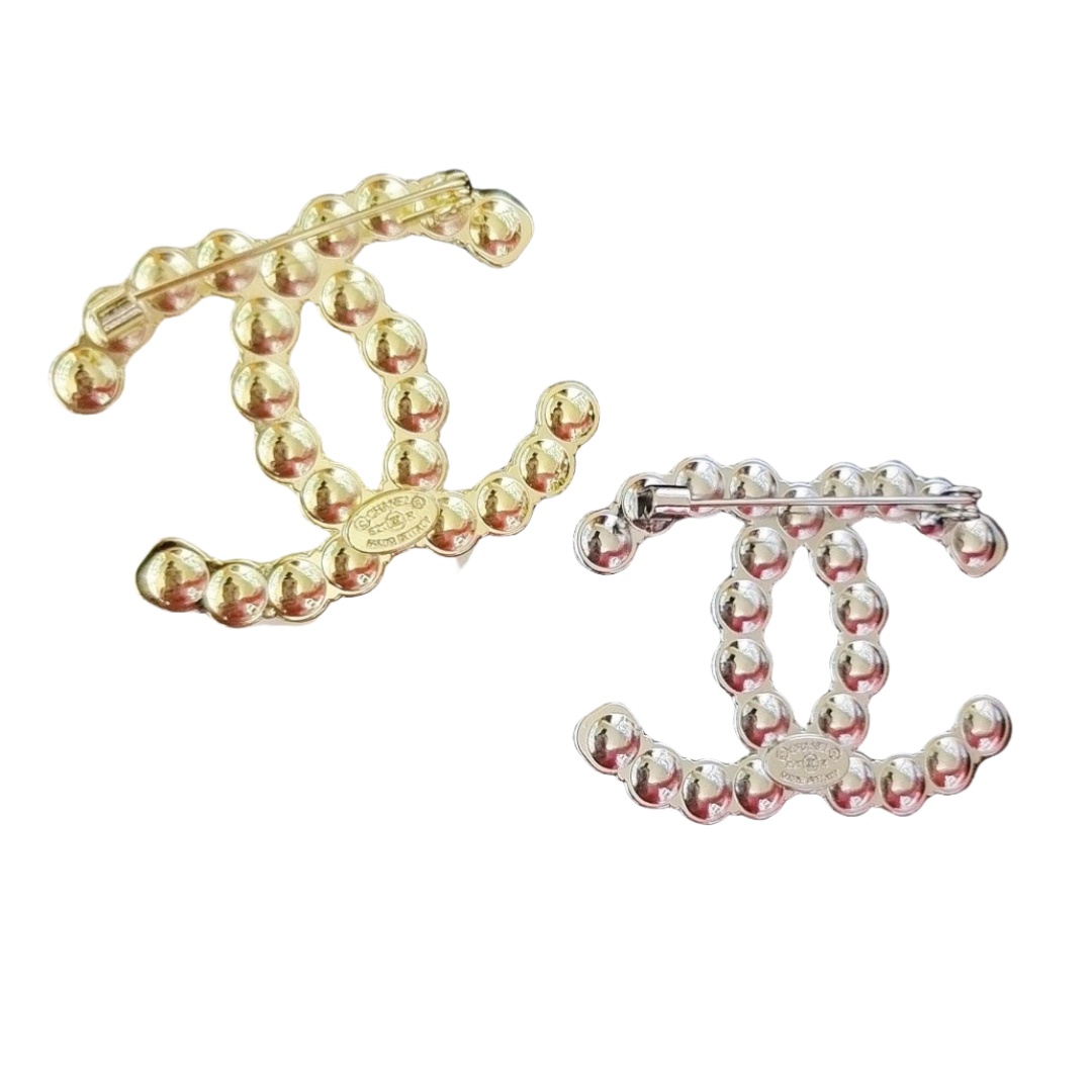 BCB094 Pearl and crystal CC logo brooch Pin - ccjewelryacc