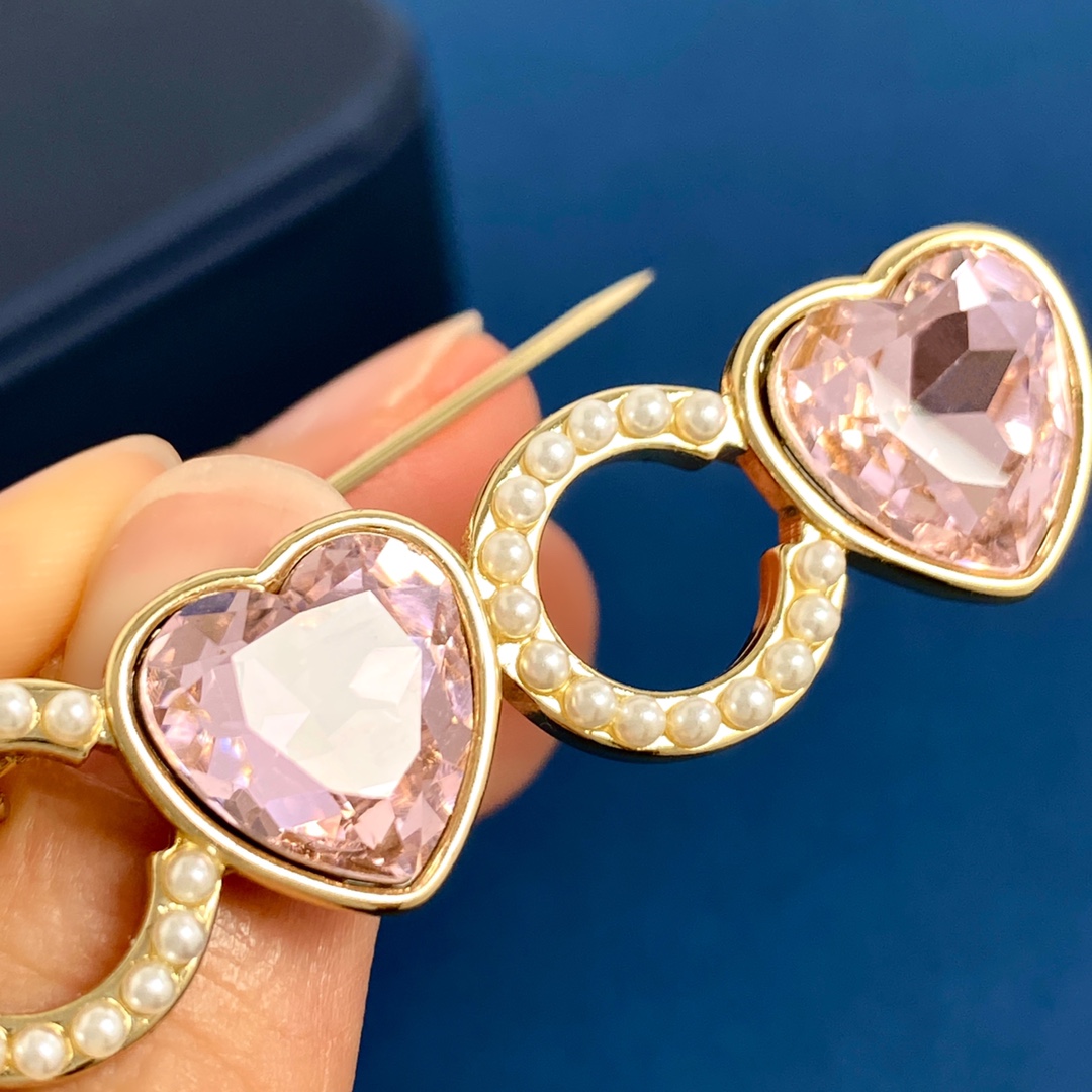 BCB099 Pink heart crystal and pearls COCO brooch Pin - ccjewelryacc