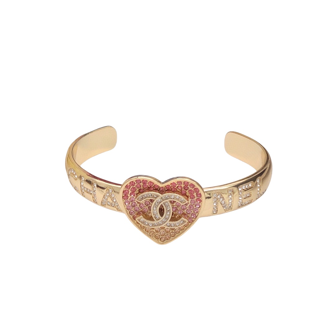 CCS032 Crystal Heart CC Bracelet cuff - ccjewelryacc