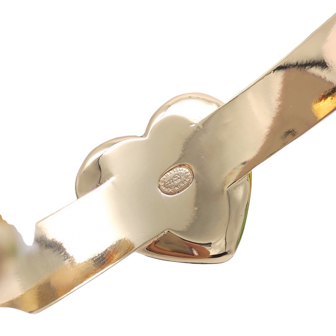 CCS032 Crystal Heart CC Bracelet cuff - ccjewelryacc