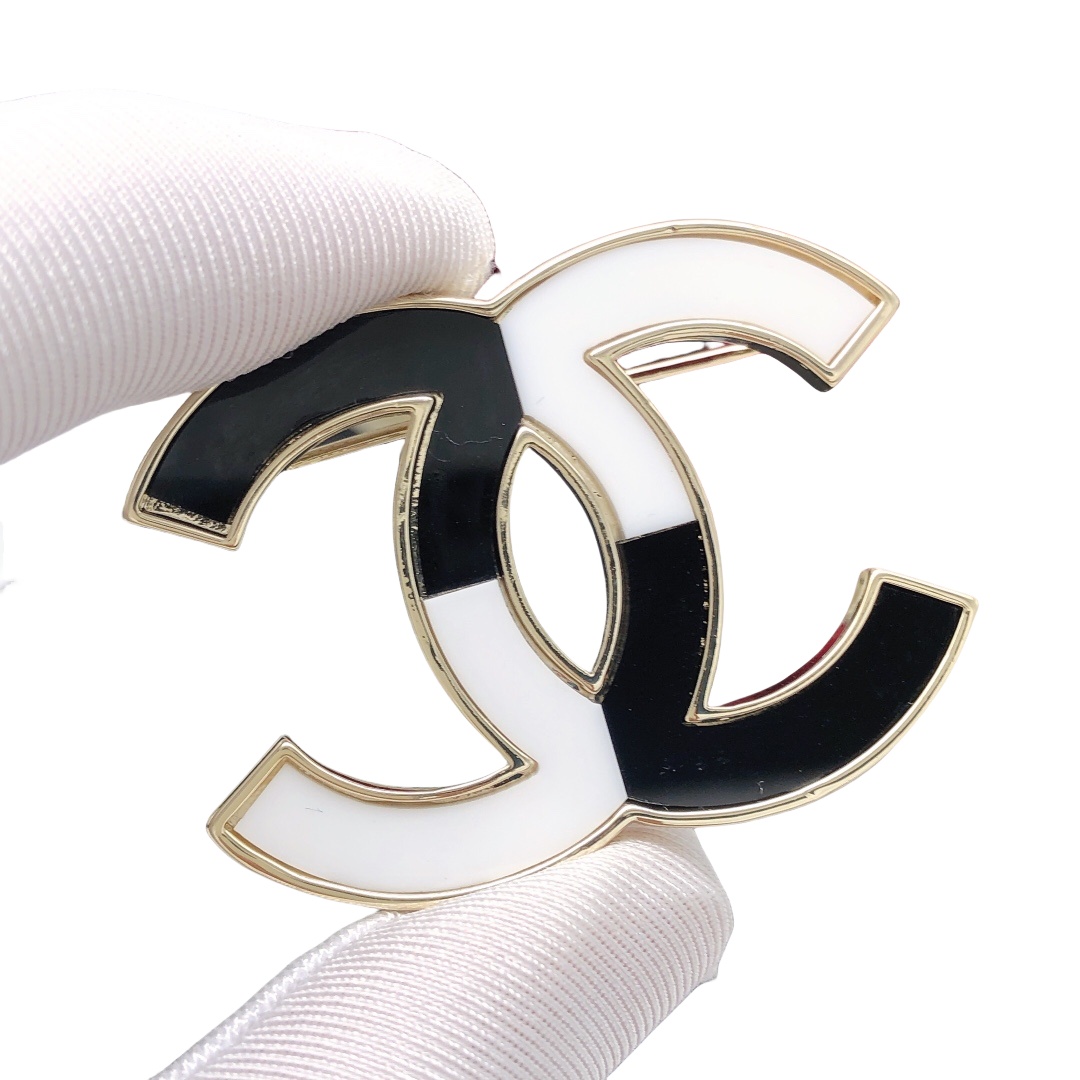 BCB086 CC enamel brooch - ccjewelryacc