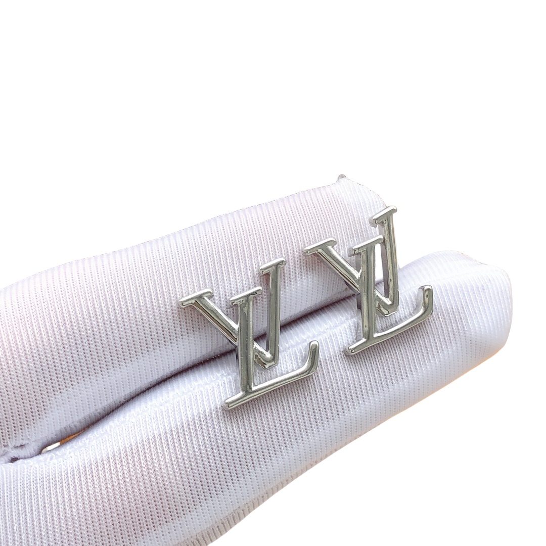 LVE039 VL logo Earrings - ccjewelryacc